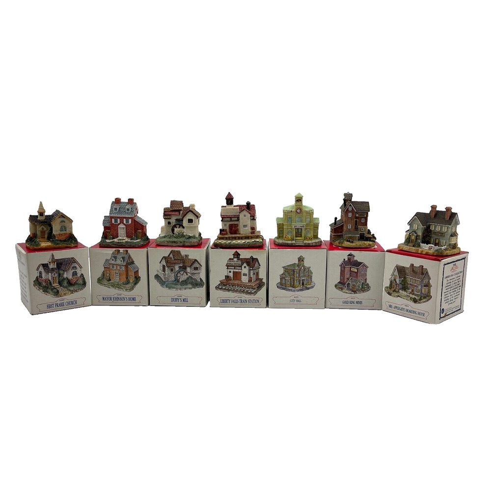 Lot of 7 Americana Collection Liberty Falls Houses Buildings Villages Miniatures
